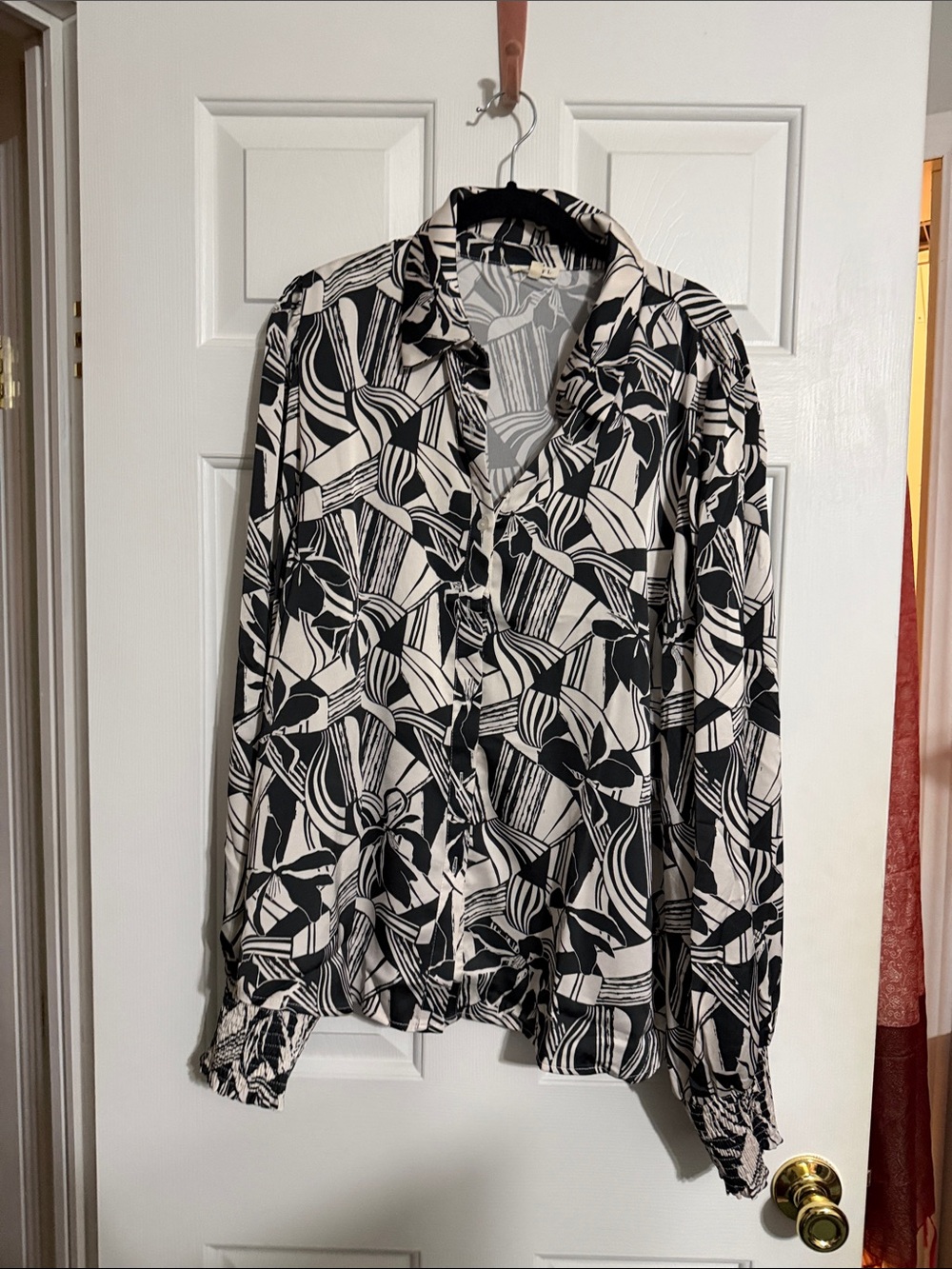JODIFL Black and White Abstract Button-Down Blouse